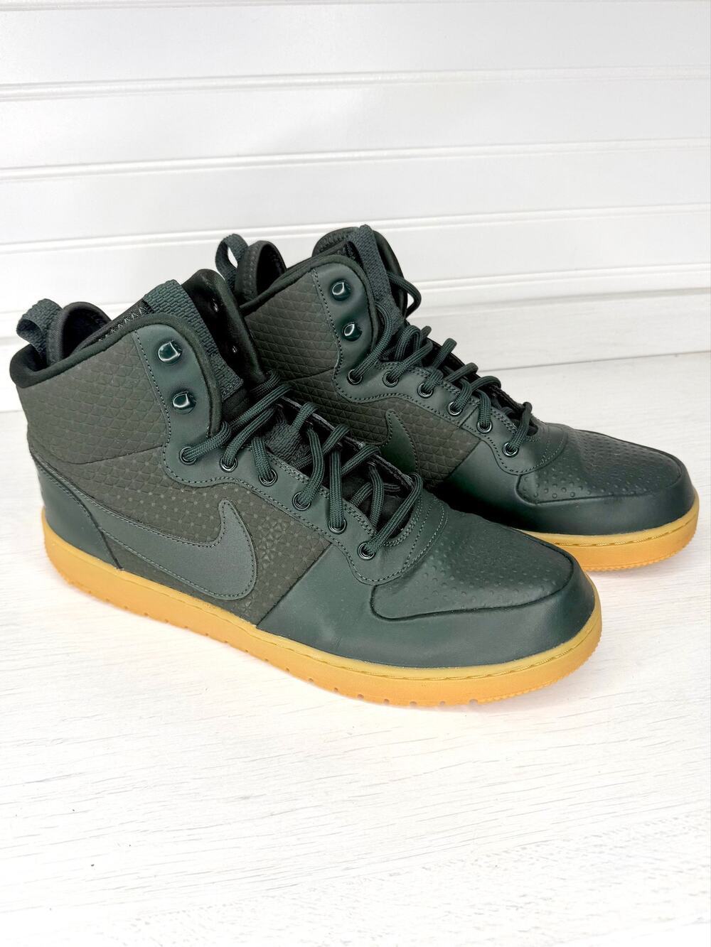 Nike Court Borough Mid Winter Dark Green Gum Sole Size 11.5 Excellent Like New
